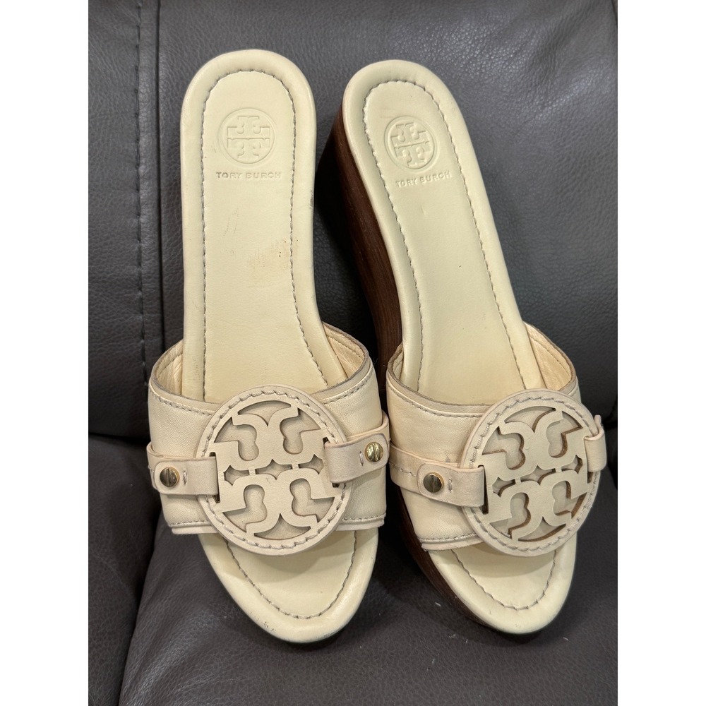 Tory Burch Miller Wedge Sandals Cream Leather Logo Slide Wood Heel 5919 Mens 8M - Picture 1 of 5